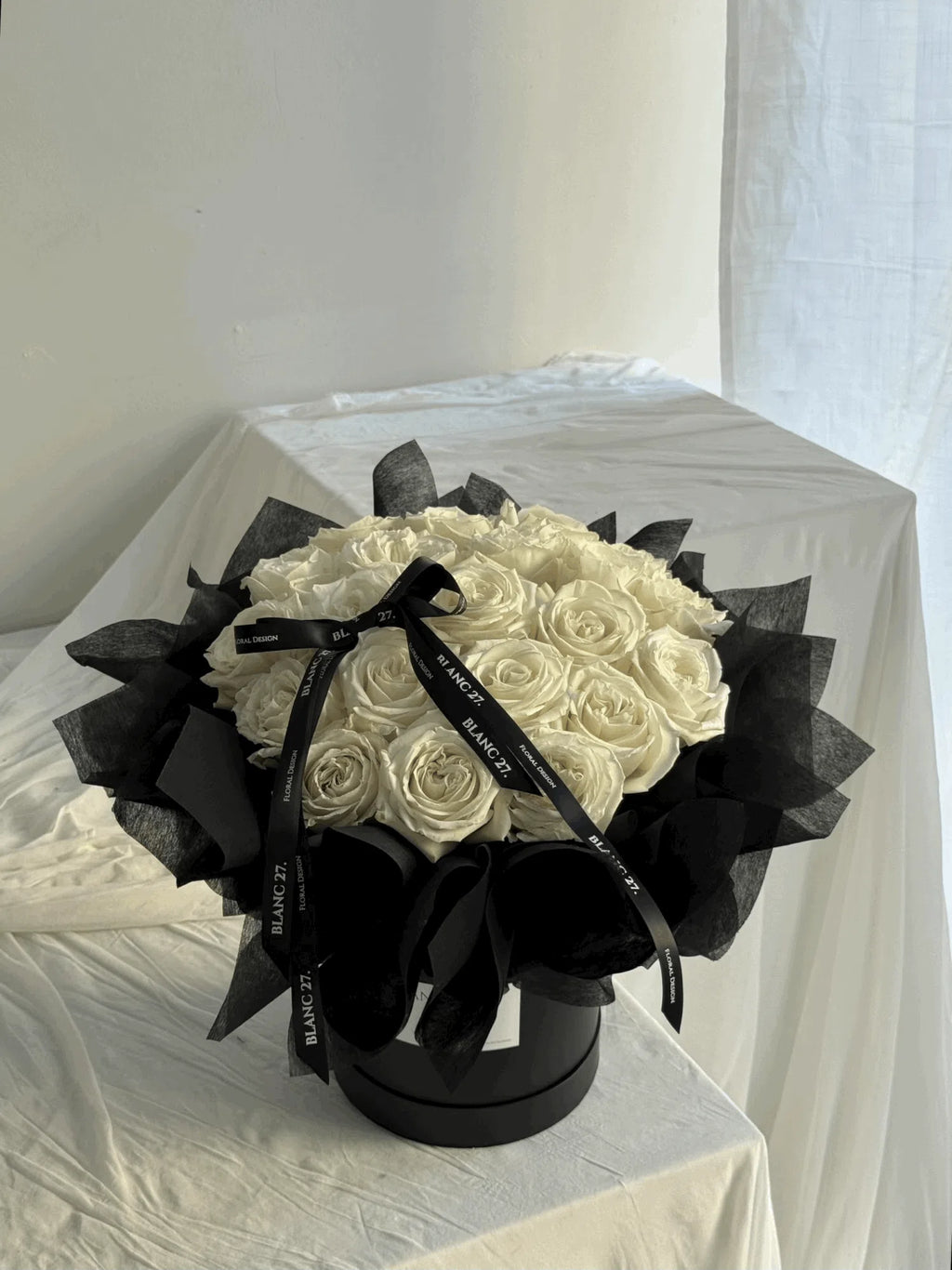 Rose Only Hat Box - Round Style