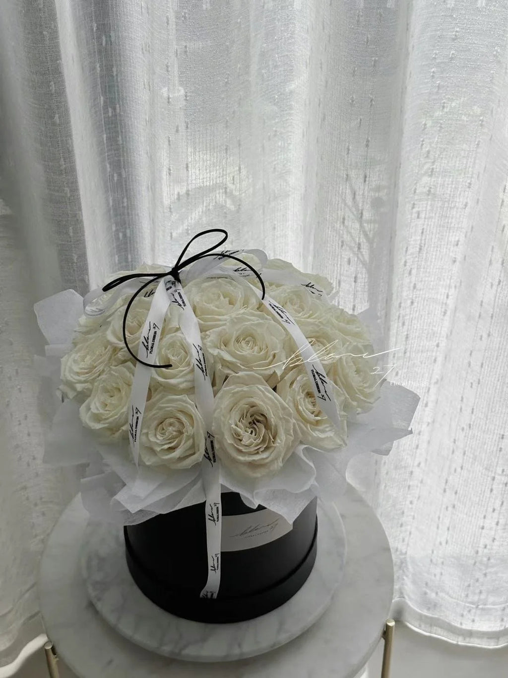 Rose Only Hat Box - Round Style